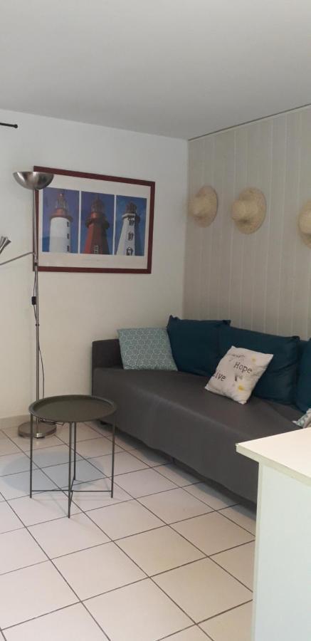 Appartement à 8 km de la mer - 3 chambres Vendres Extérieur photo
